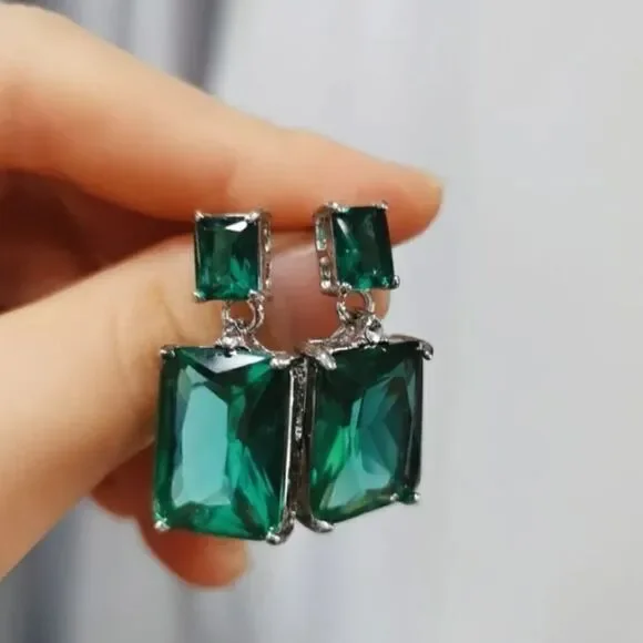 Large Silver Square Emerald Green Dangle Drop Earrings - Picture 2 of 4